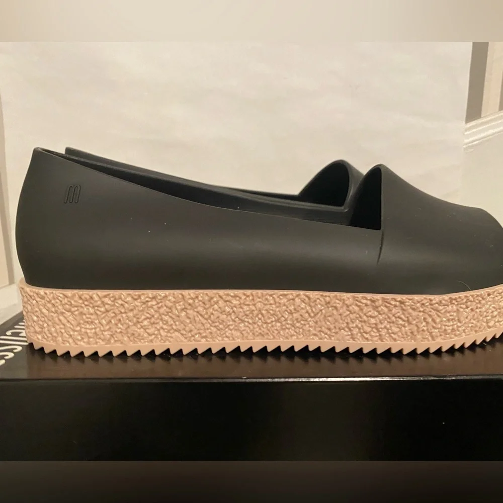 Melissa Puzzle Ad Flats Rubber Platform Open Toe Slip On In Black Size 6